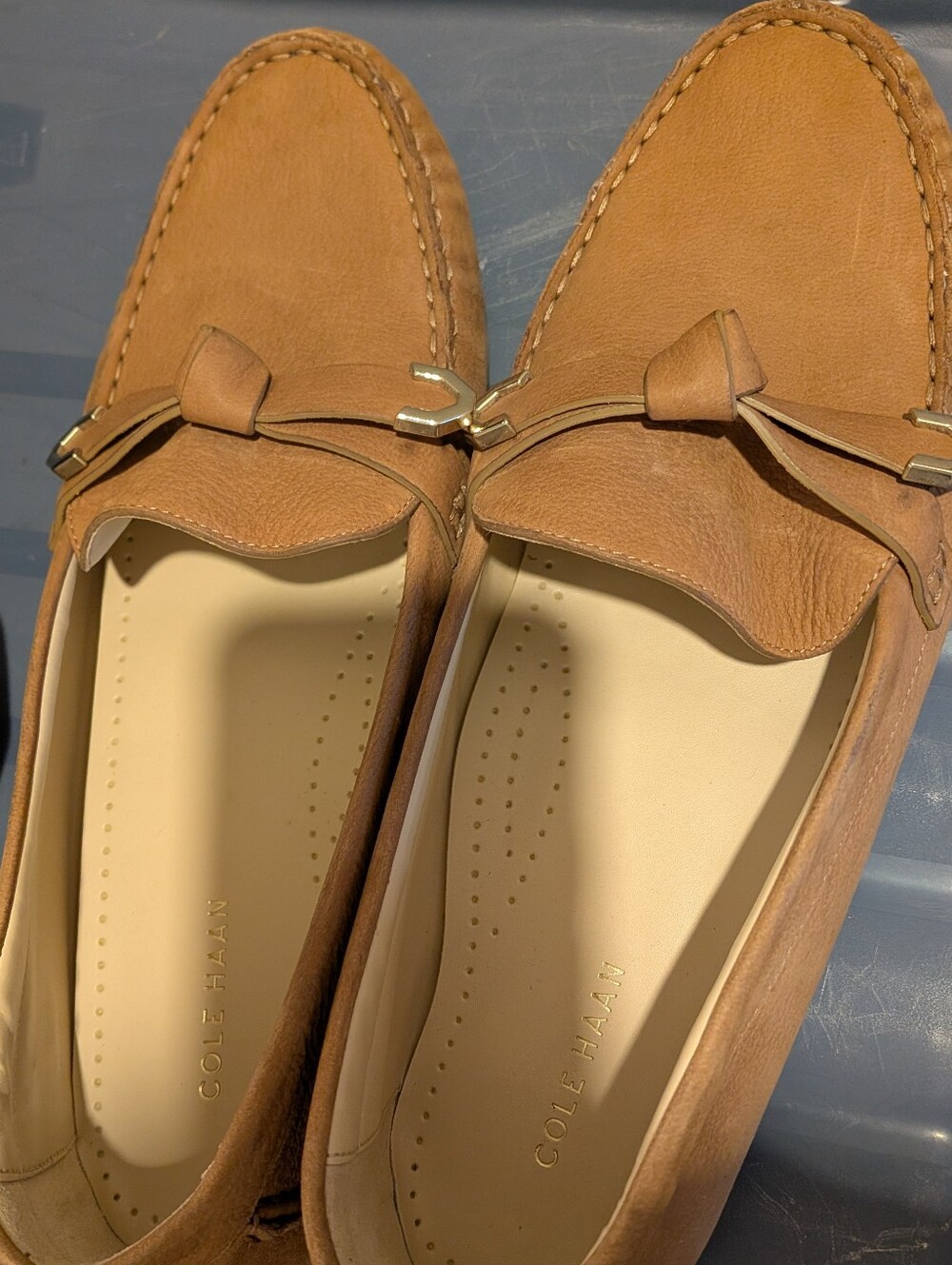 Cole Haan Evelyn Bow Driver Loafer Women's Birch Beige Nubuck Leather, Size 10B